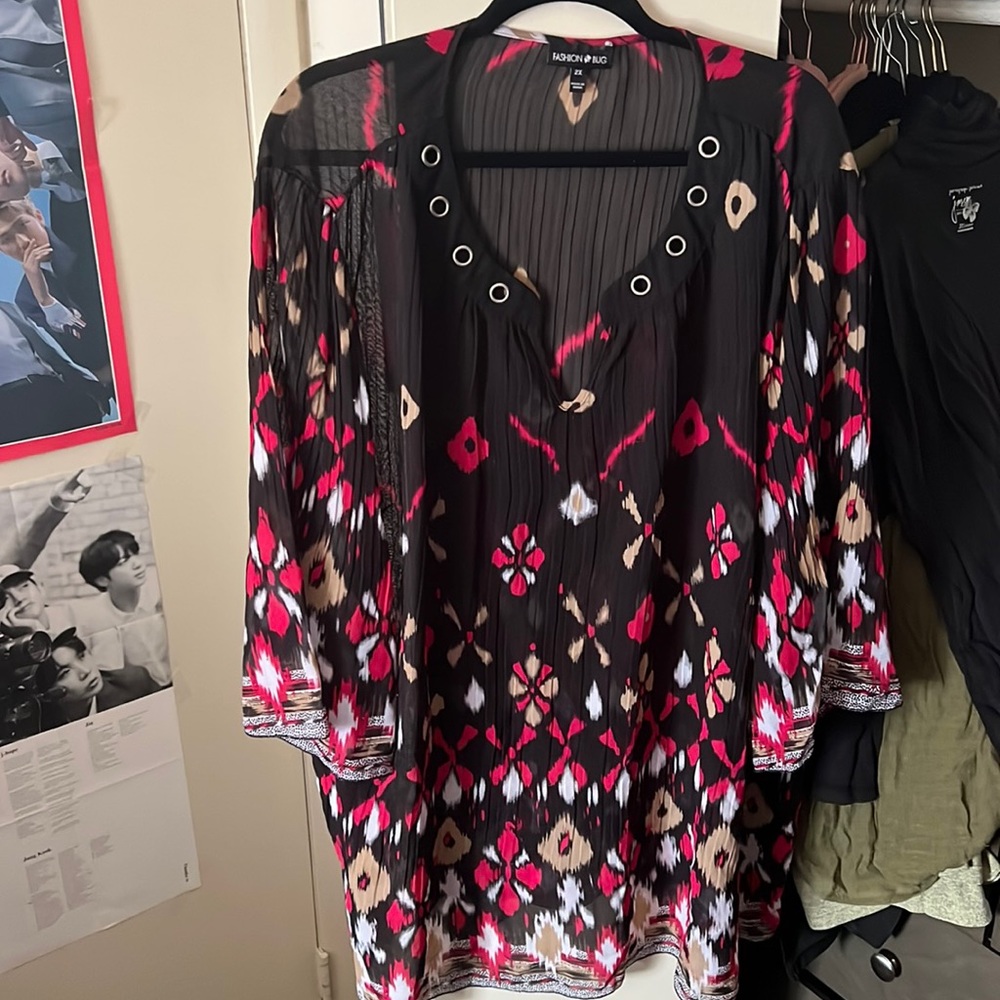 PLUS SIZE Dress Shirt. 2XL. Black, pink and tan.